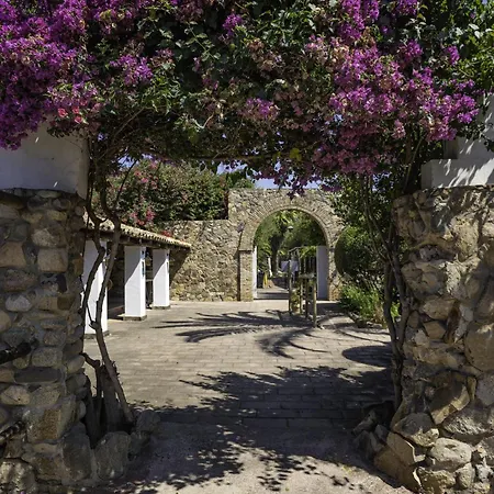 Il Monastero Hotel Geremèas