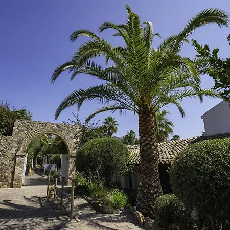 Il Monastero 3* Geremèas